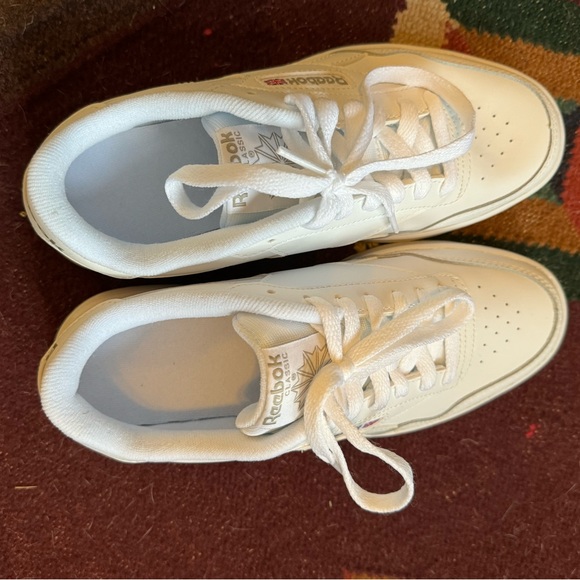 Reebok sneakers - Picture 3 of 5